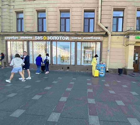 585 Ломбард  Невский просп., 83